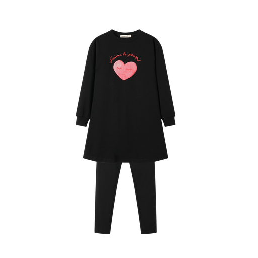 [S25-NS509-BK] CENTER HEART NIGHTSHIRT